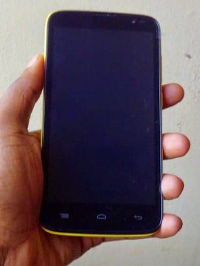 Infinix Hot in Hand