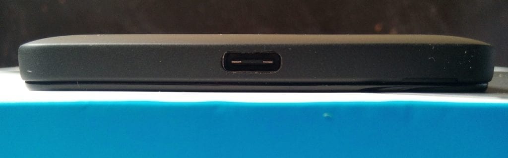 Microsoft Lumia 950 showing the USB Type C port