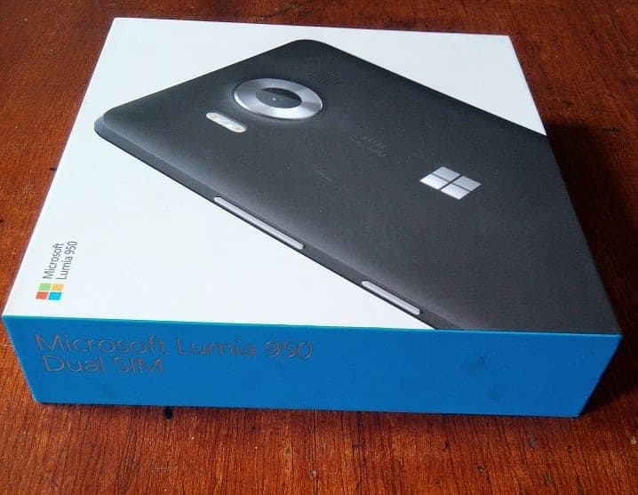 Microsoft lumia 950 unboxing