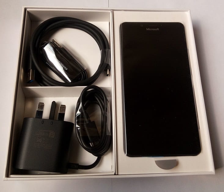 Lumia 950 with Accessories