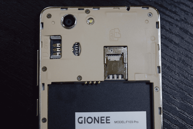 Gionee F103 Pro Inside showing Battery compartment, SIM slots