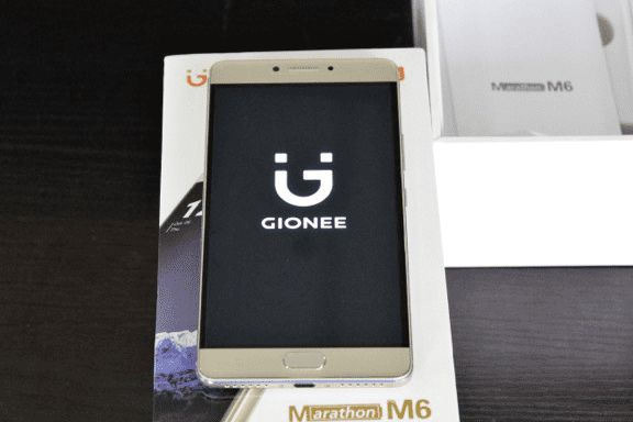 Gionee M6 Powered on