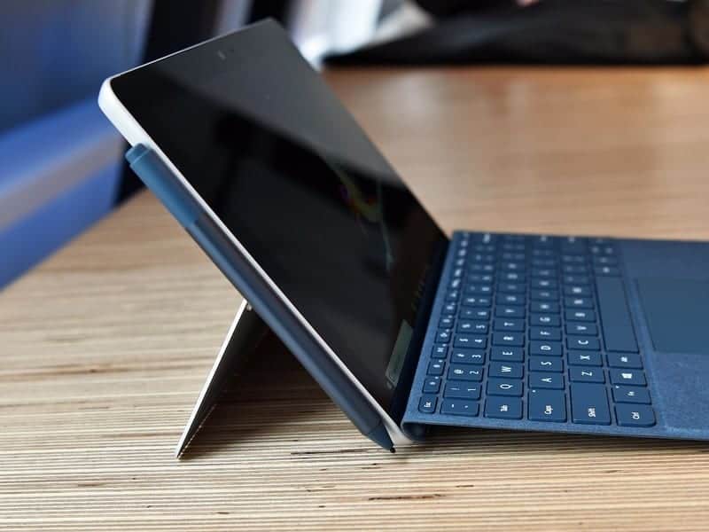 Microsoft Surface Go