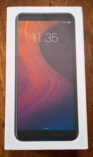 Lenovo K5 Play Box