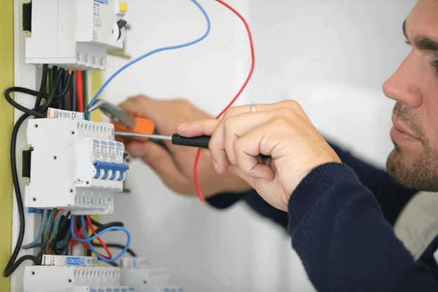 Warning Signs for Immediate Electrical Service in your House