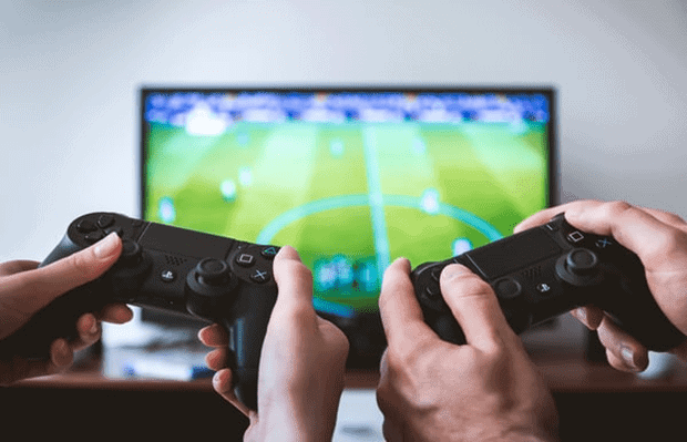 Gaming Websites - Playing Games with Gamepad