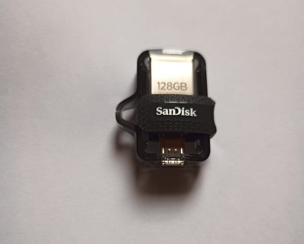 SanDisk 128GB 2 in 1 Drive