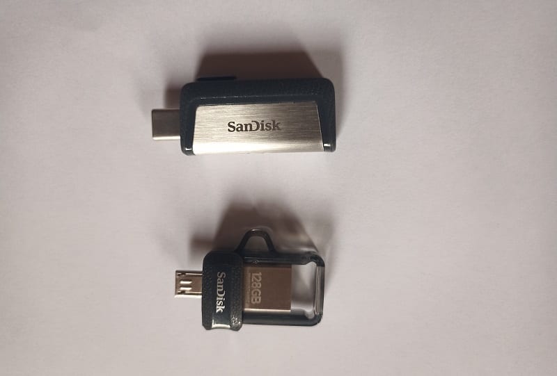 SanDisk Ultra Dual Drive USB Type C vs SanDisk Ultra Dual Drive m3.0