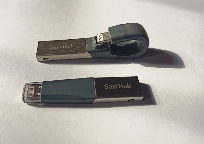 Compare SanDisk iXpand and iXpand Mini