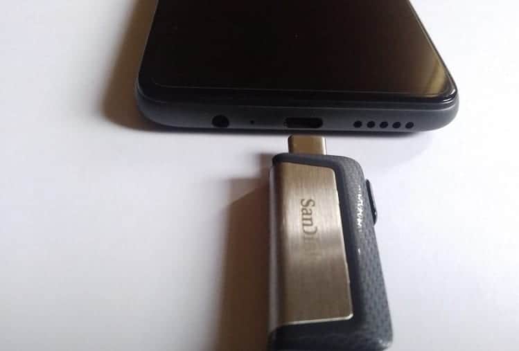 Connecting SanDisk Ultra Dual Drive USB Type C to your Smartphone