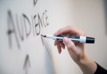 Ways that People-Finder Services are the Key to Successful B2B Marketing