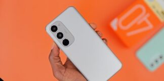 Tecno Spark 40 Pro+ in hand