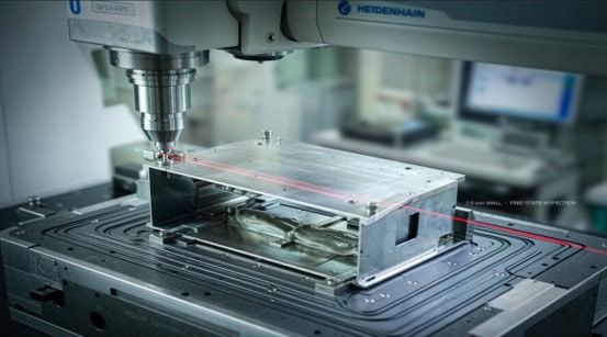 See how engineers stop thin wall CNC deformation: 0.5 mm wall limits, low-stress 5-axis toolpaths, conformal fixturing and free-state CMM checks.